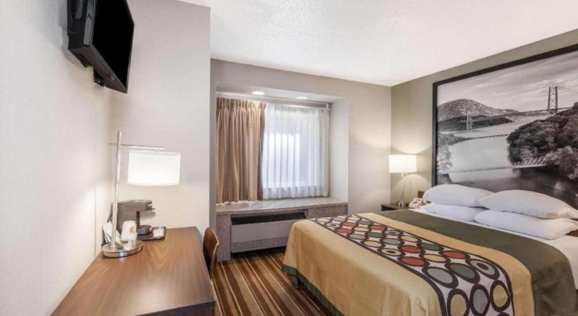 Super 8 By Wyndham Schenectady - Albany Area Hotel Buitenkant foto